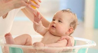 Top 9 loại lá tắm trị cảm cúm cho bé an toàn và hiệu quả