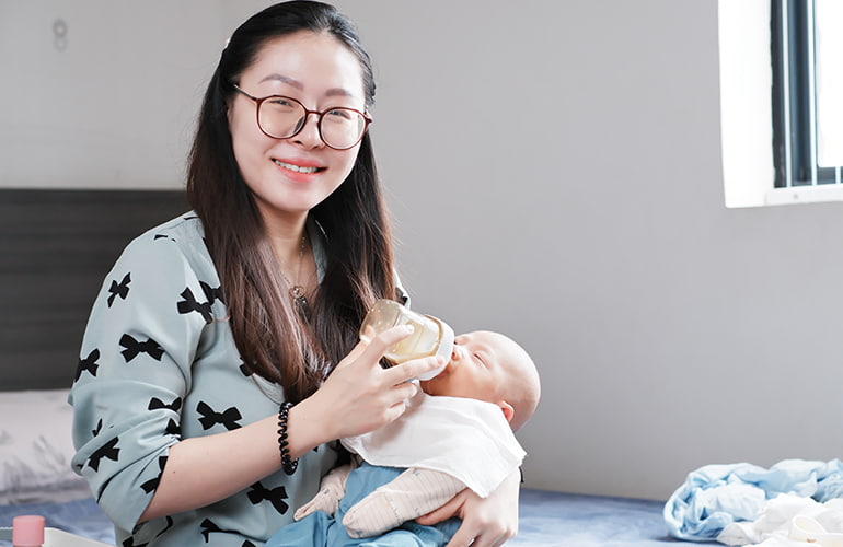 Cách giúp mẹ gọi sữa về sau sinh