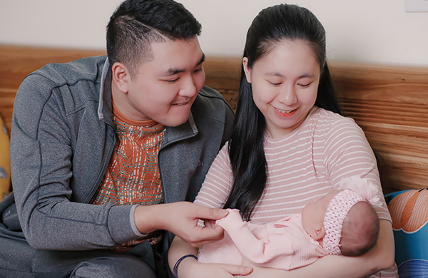 Gia đình nhà bé Nhím đã sử dụng dịch vụ bảo mẫu tại nhà