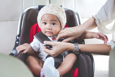 Kinh nghiệm cho trẻ sơ sinh đi máy bay an toàn và tiện lợi
