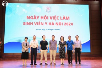 Vạn Phúc Care tham dự Ngày hội việc làm sinh viên Y Hà Nội năm 2024