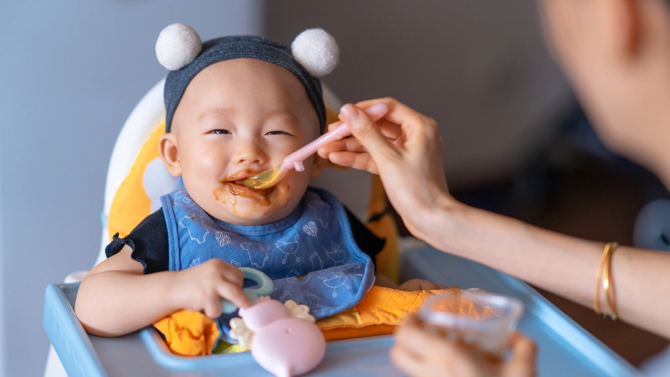 Để Thực Hành Ăn Dặm Truyền Thống Cho Bé Thành Công